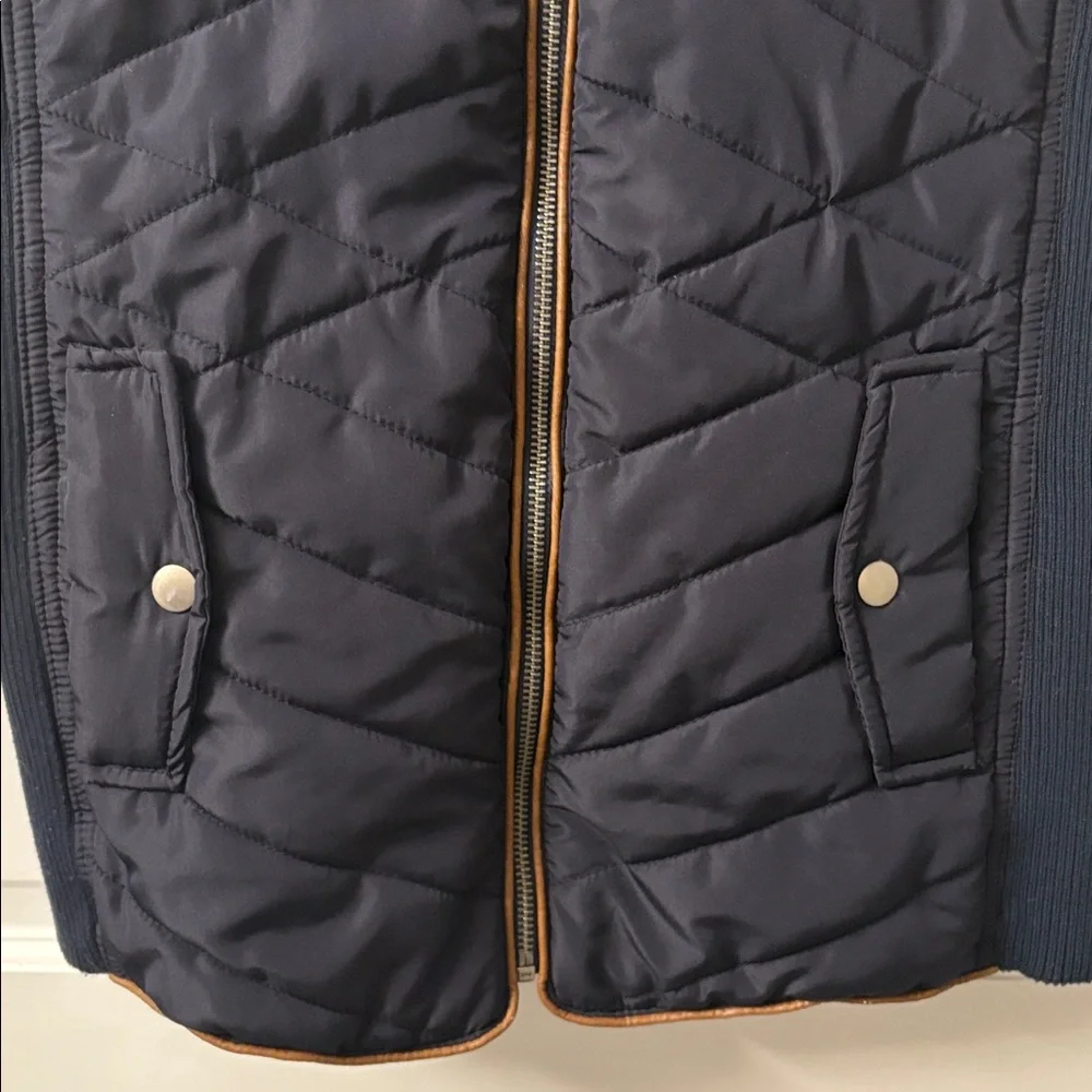 Grace & Lace‎ Navy Quilted Vest with Brown Trim S